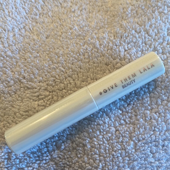 Give Them Lala Beauty Clear Brow Gel - Picture 4 of 6